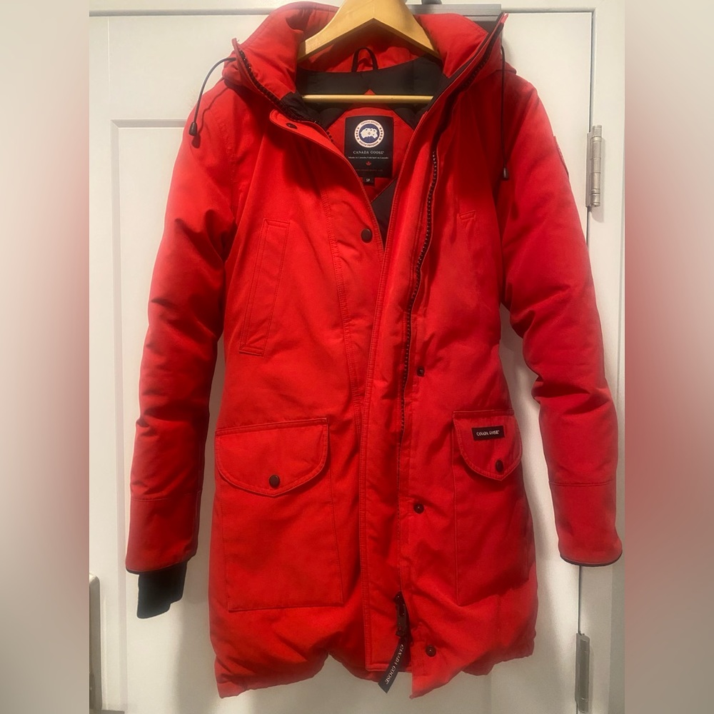 Canada Goose Coat- Jacket is in great condition, only worn a few times.